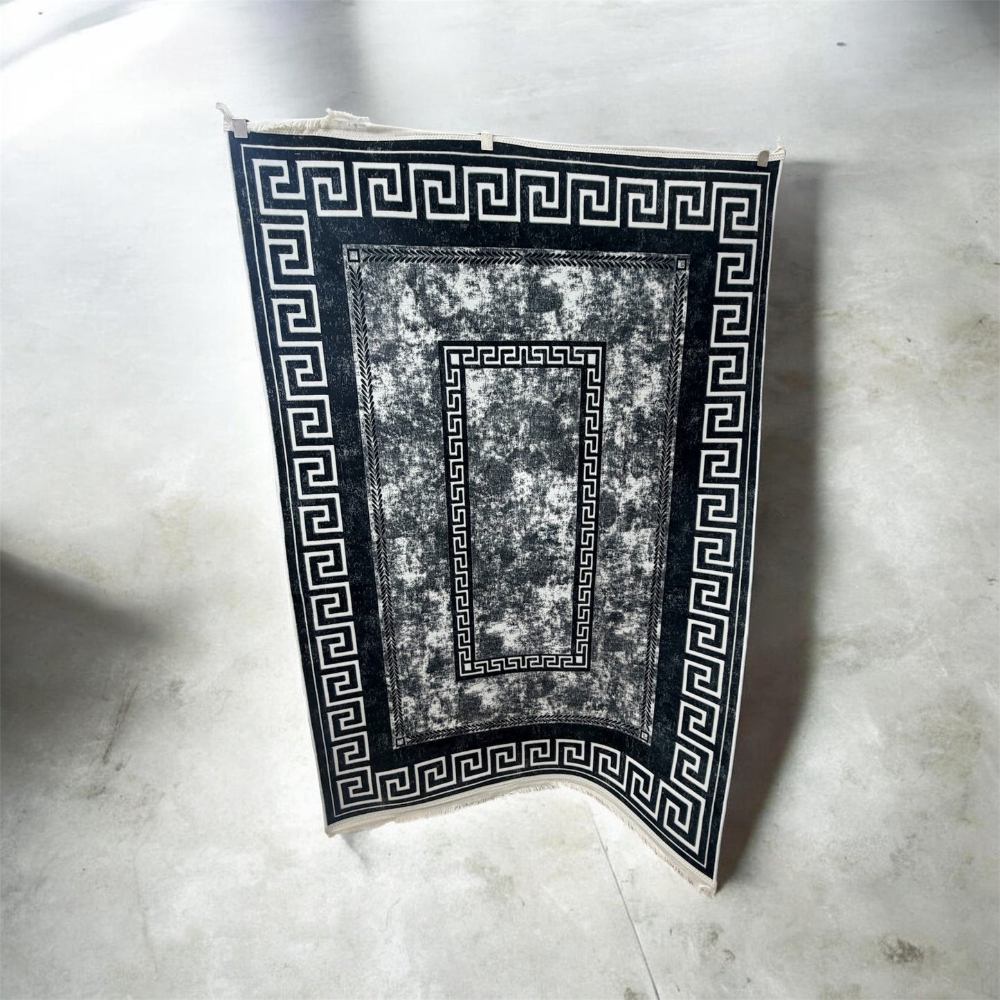 Black Versace rug 1.6x2.3m