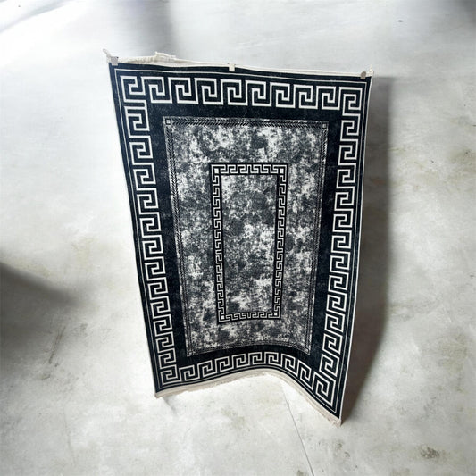 Black Versace rug 1.6x2.3m